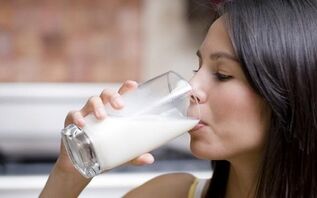 K diétnym jedlám patrí aj nízkotučné mlieko